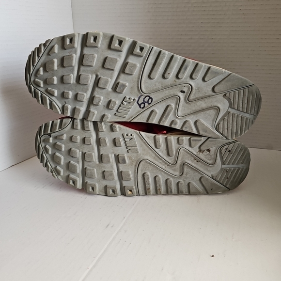 Nike Air Max 90 Essential Men's Size 12 Gym Red 537384-602 Athletic Sneakers - Picture 11 of 11
